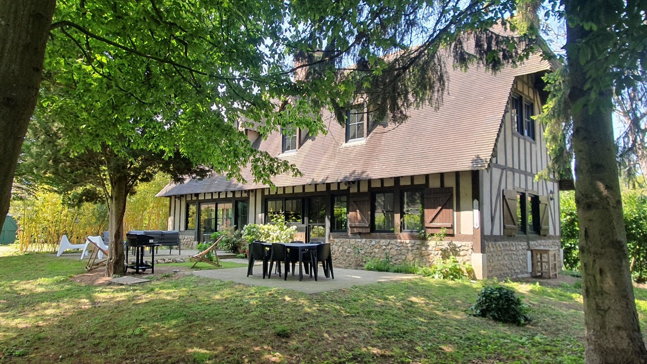 Photo of Outdoor in Le Tremblay-sur-Mauldre