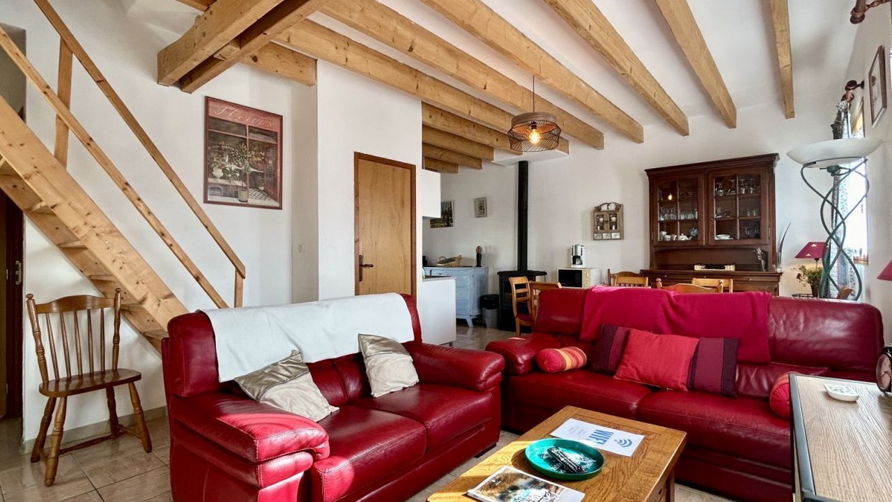 Photo of Livingroom in Saint-Quentin-en-Tourmont