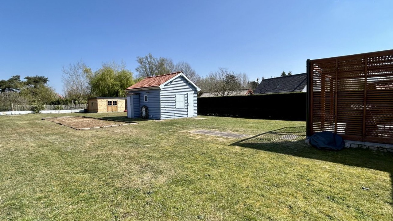 Photo of Outdoor in Saint-Quentin-en-Tourmont