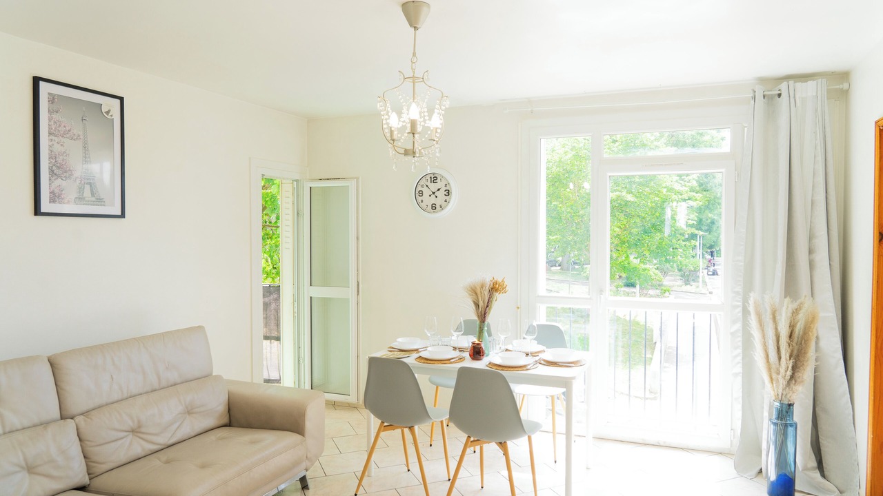 Photo of Livingroom in Mont-Mesly