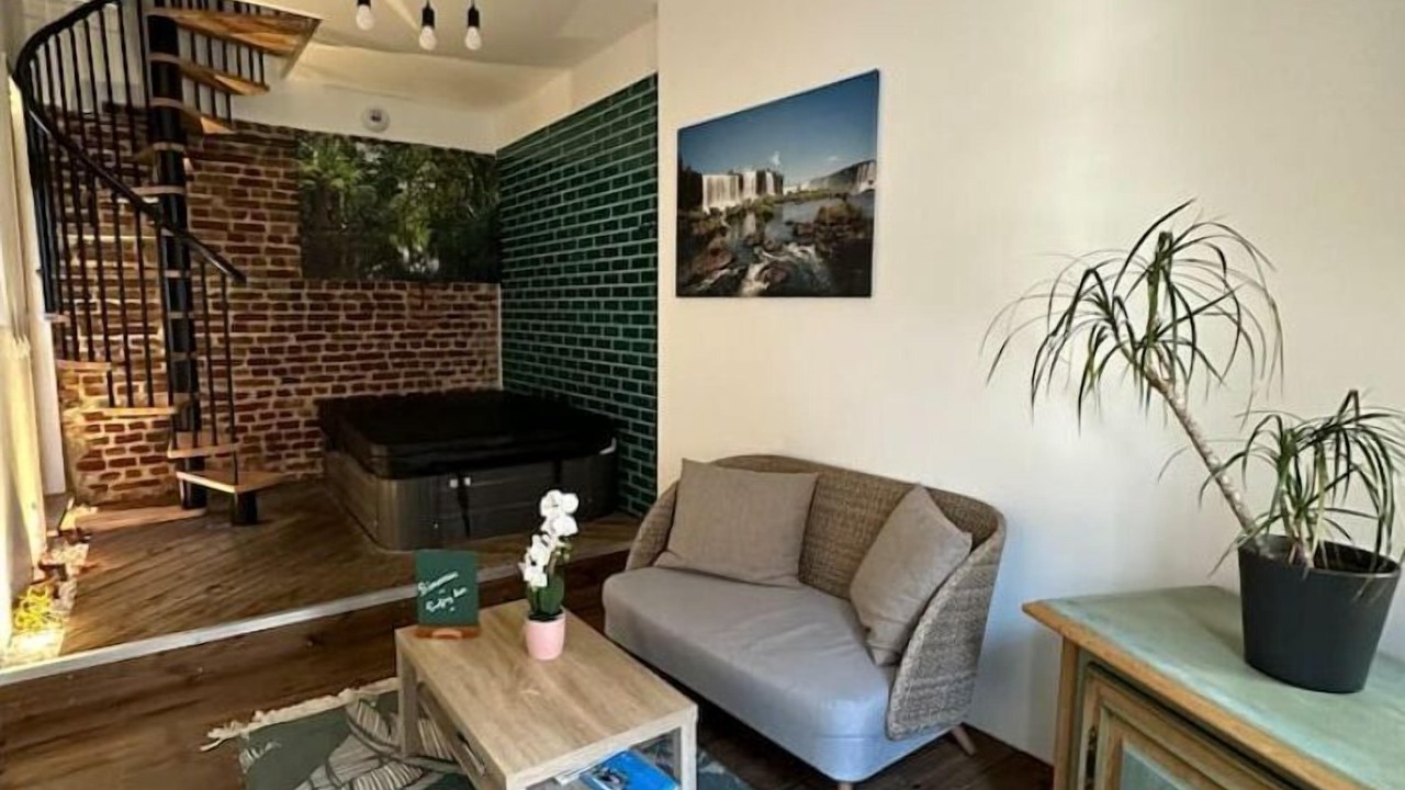 Photo of Livingroom in Forges-les-Eaux