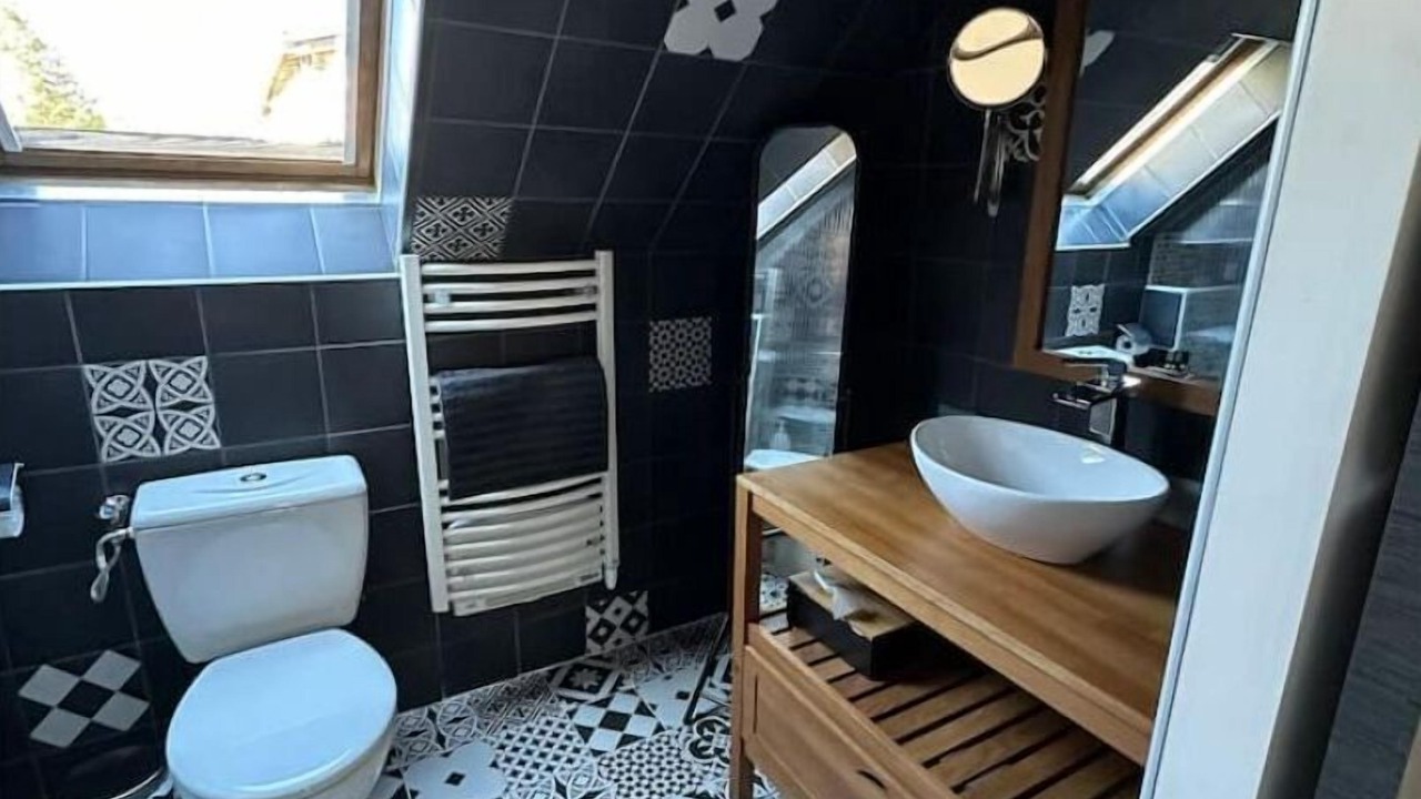 Photo of Bathroom in Forges-les-Eaux