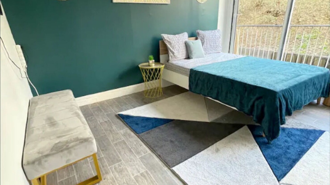Photo of Bedroom in Verrieres-le-Buisson