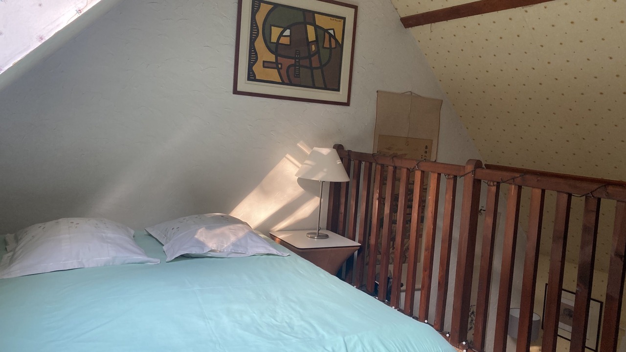Photo of Bedroom in Saint-Remy-l'Honore