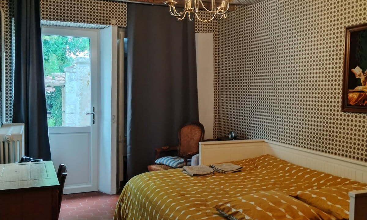 Photo of Bedroom in Saint-Loup-de-Naud