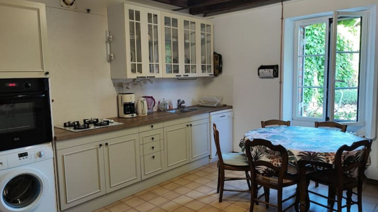 Photo of Kitchen in Saint-Loup-de-Naud
