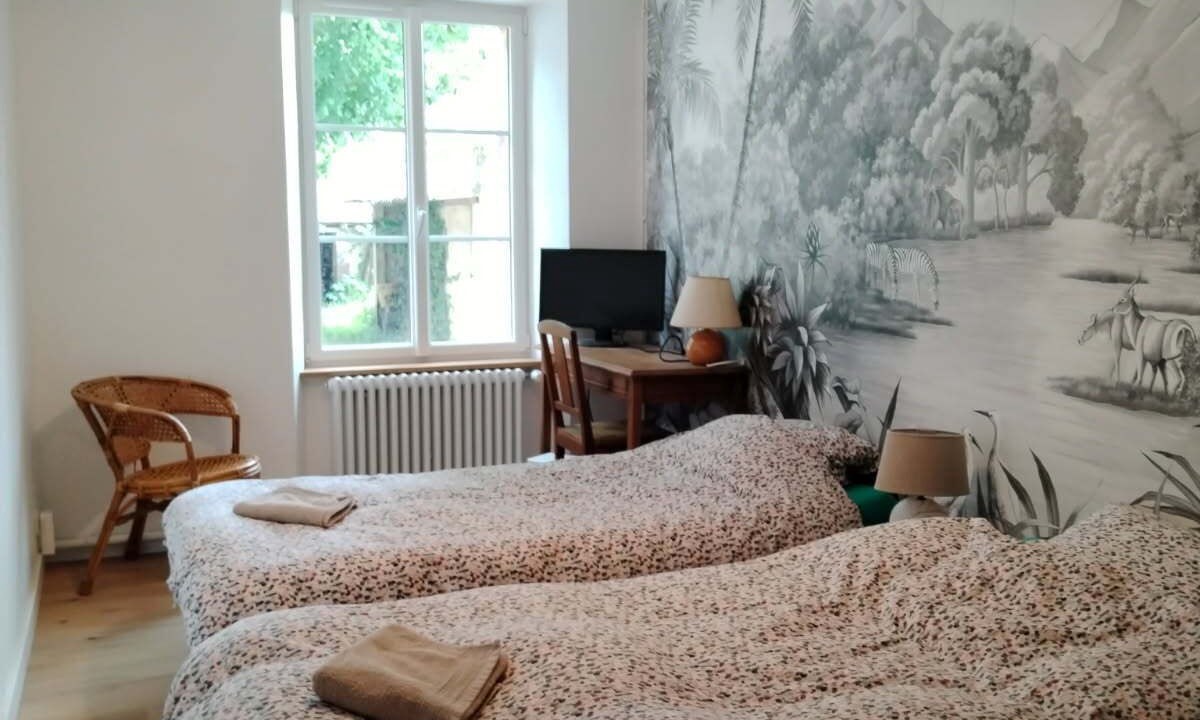Photo of Bedroom in Saint-Loup-de-Naud