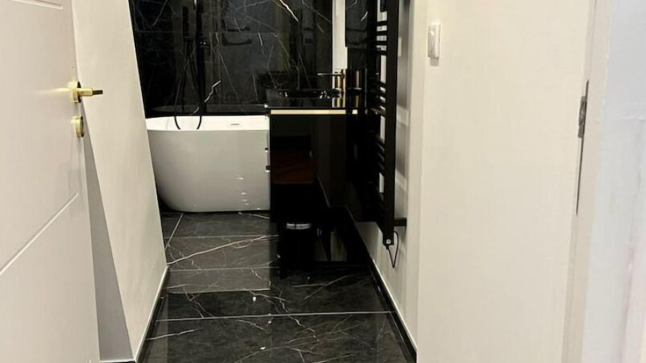 Photo of Bathroom in Reims City Centre