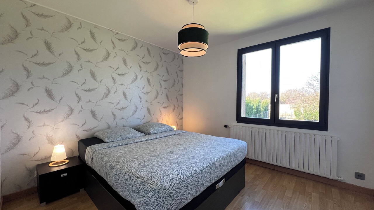 Photo of Bedroom in Fontenay-Tresigny