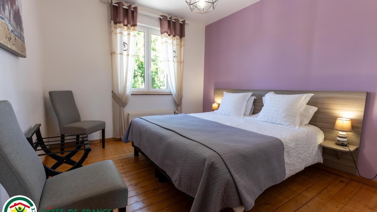 Photo of Bedroom in Heutregiville