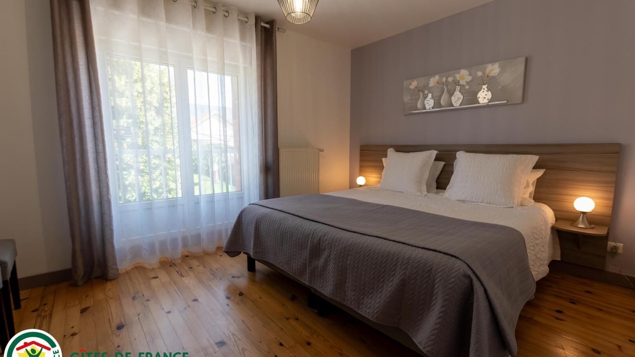 Photo of Bedroom in Heutregiville