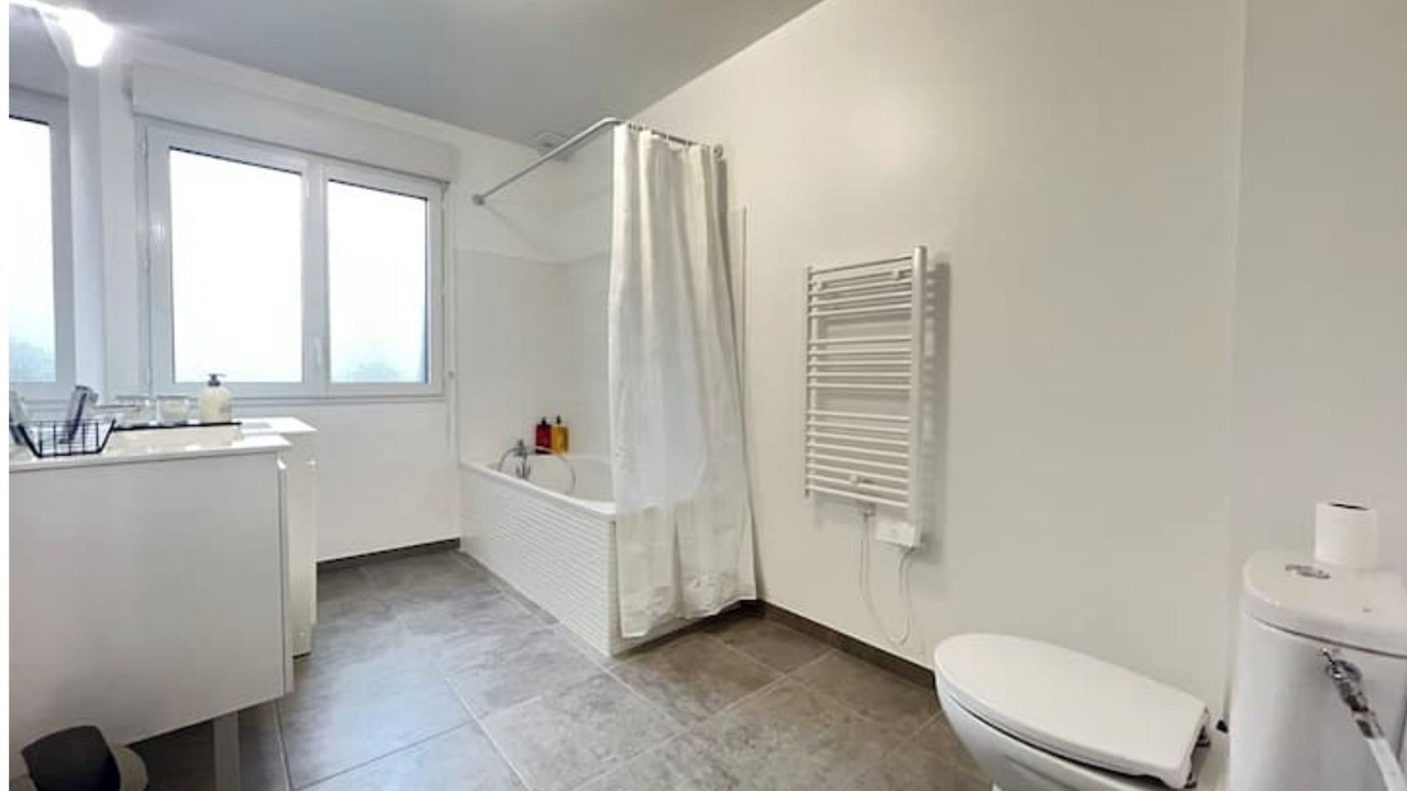 Photo of Bathroom in Saint-Germain-sur-Morin