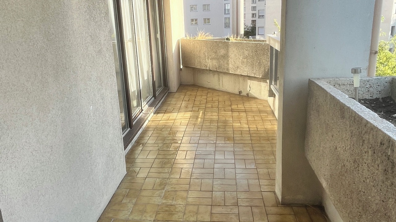 Photo of Patio Balcony in Front de Lac