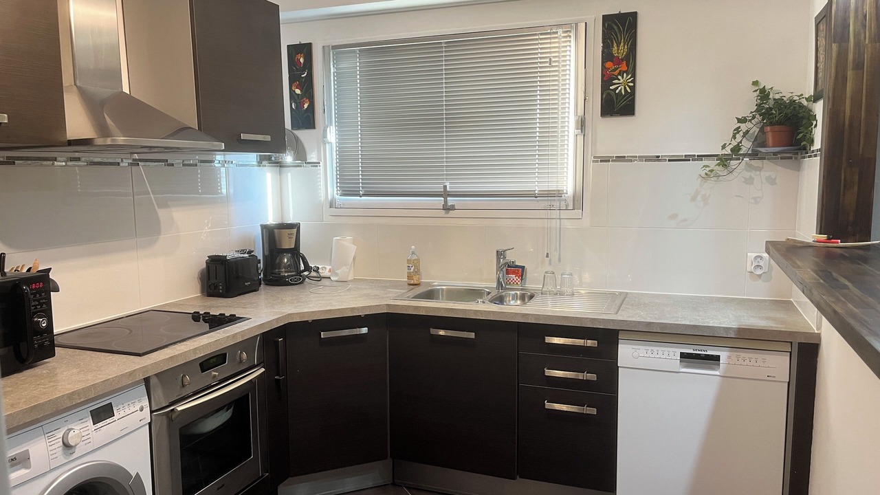Photo of Kitchen in Front de Lac