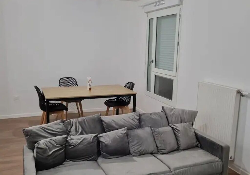 Photo of Livingroom in Argenteuil