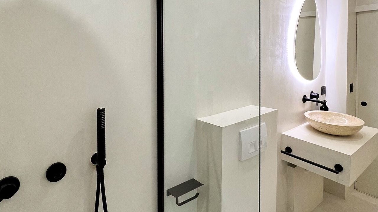 Photo of Bathroom in Quartier du Mail