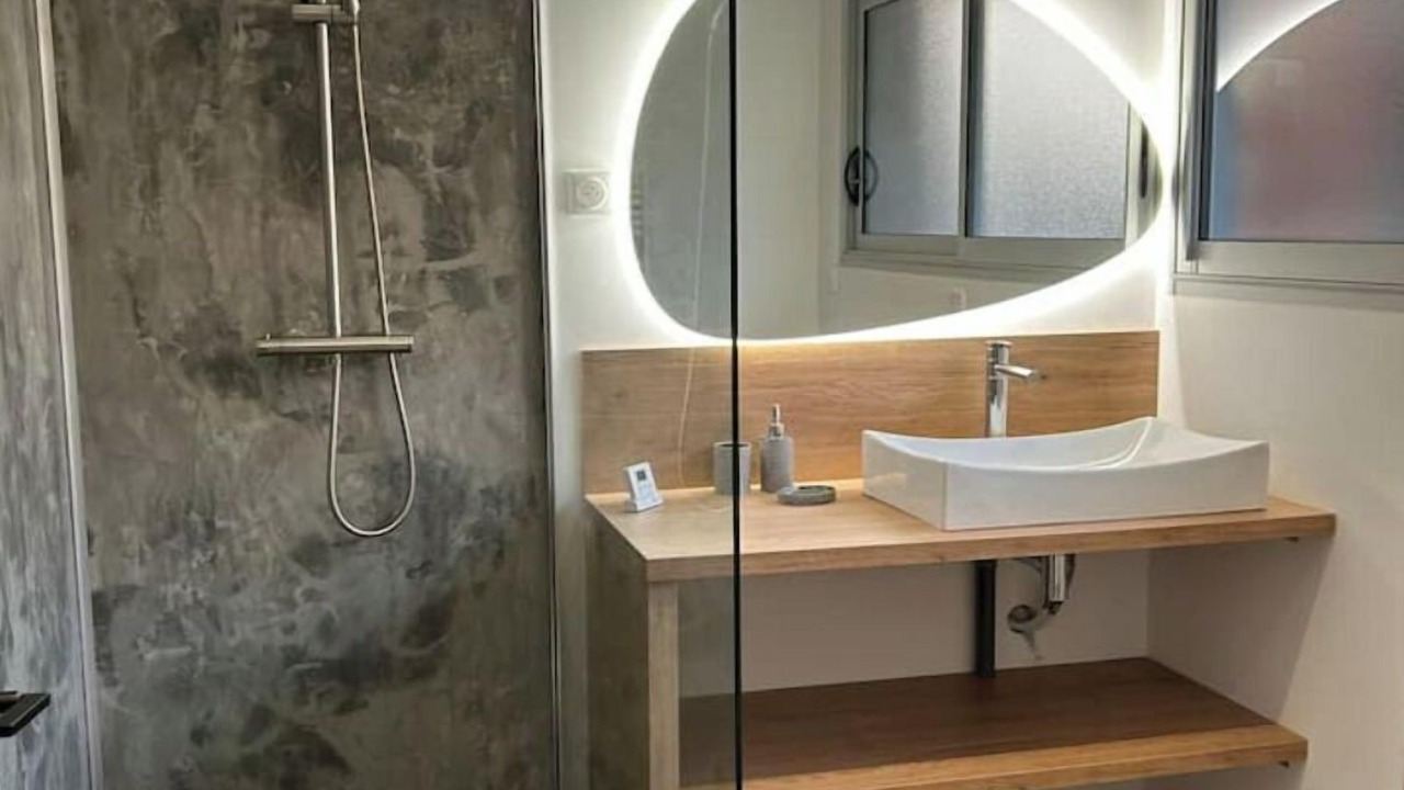Photo of Bathroom in Maresches