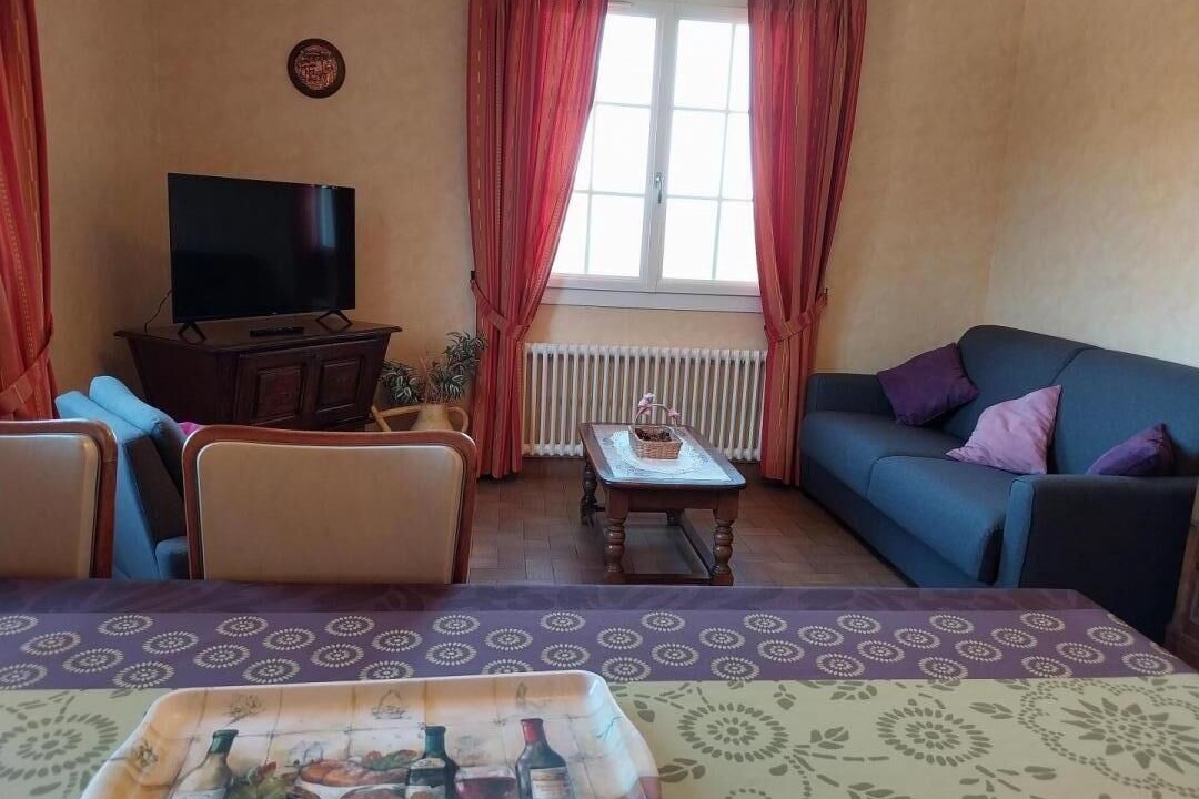Photo of Livingroom in Serrieres