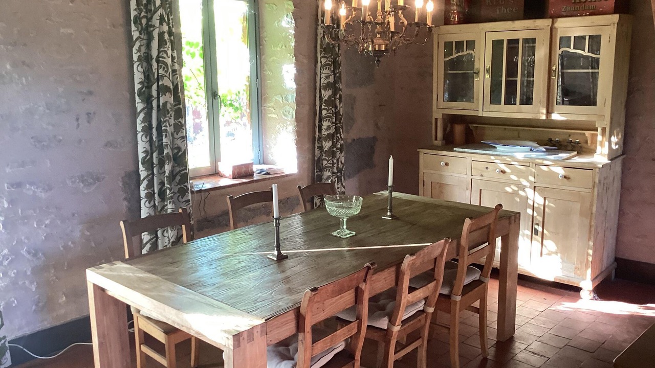 Photo of Livingroom in Le Veurdre