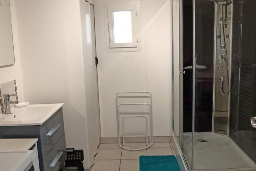Photo of Bathroom in Saint-Blimont