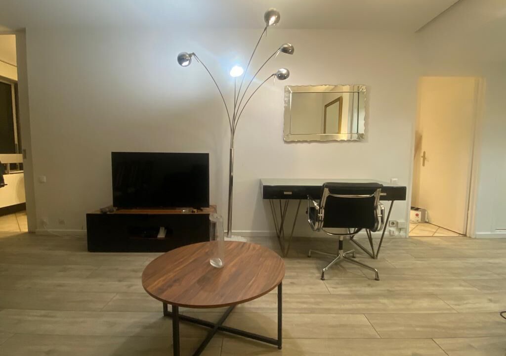 Photo of Livingroom in Puteaux