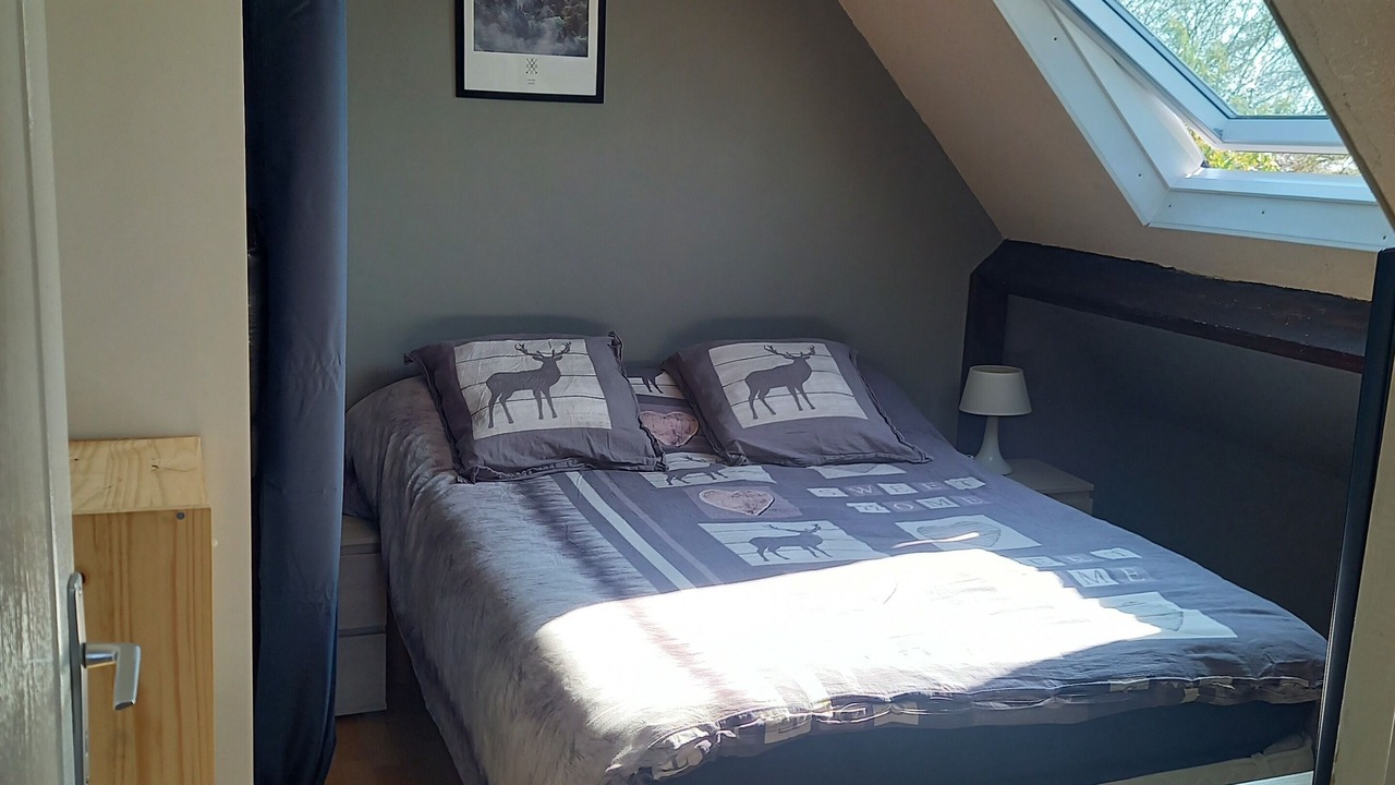 Photo of Bedroom in Perrou