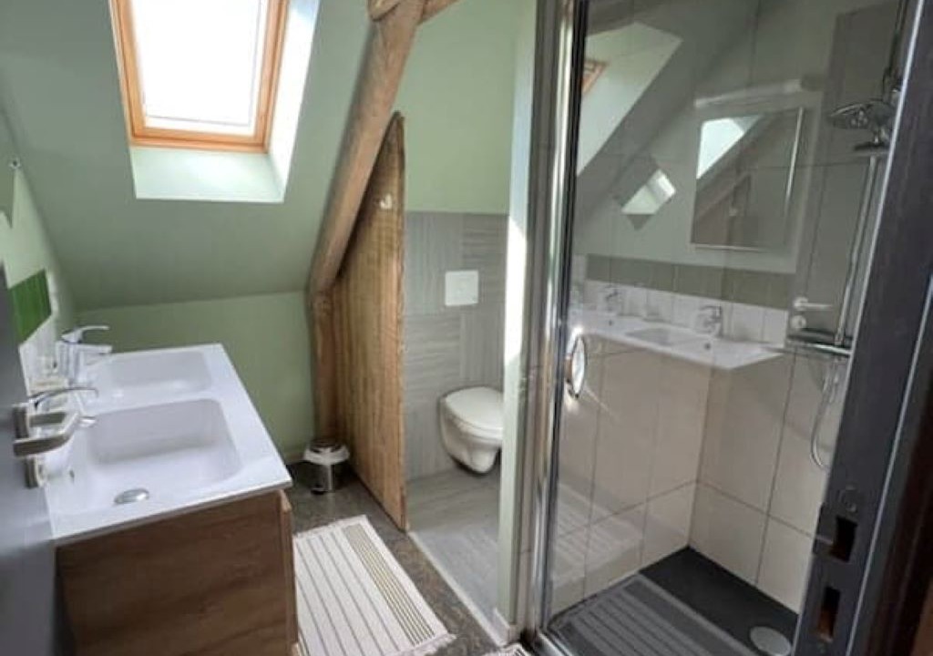 Photo of Bathroom in Cavron-Saint-Martin