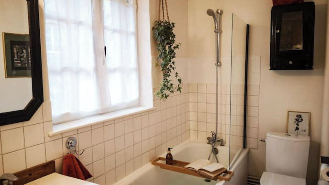 Photo of Bathroom in Dieppe