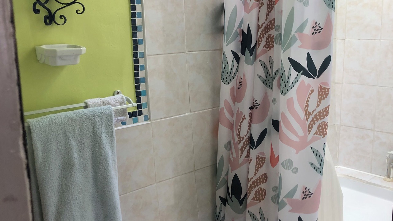 Photo of Bathroom in Chatel-Censoir