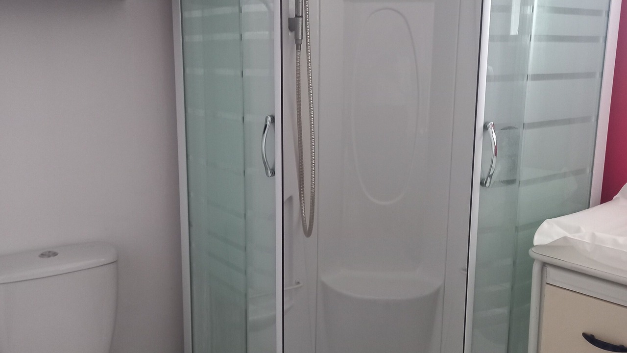 Photo of Bathroom in (le) Mesnil Hue