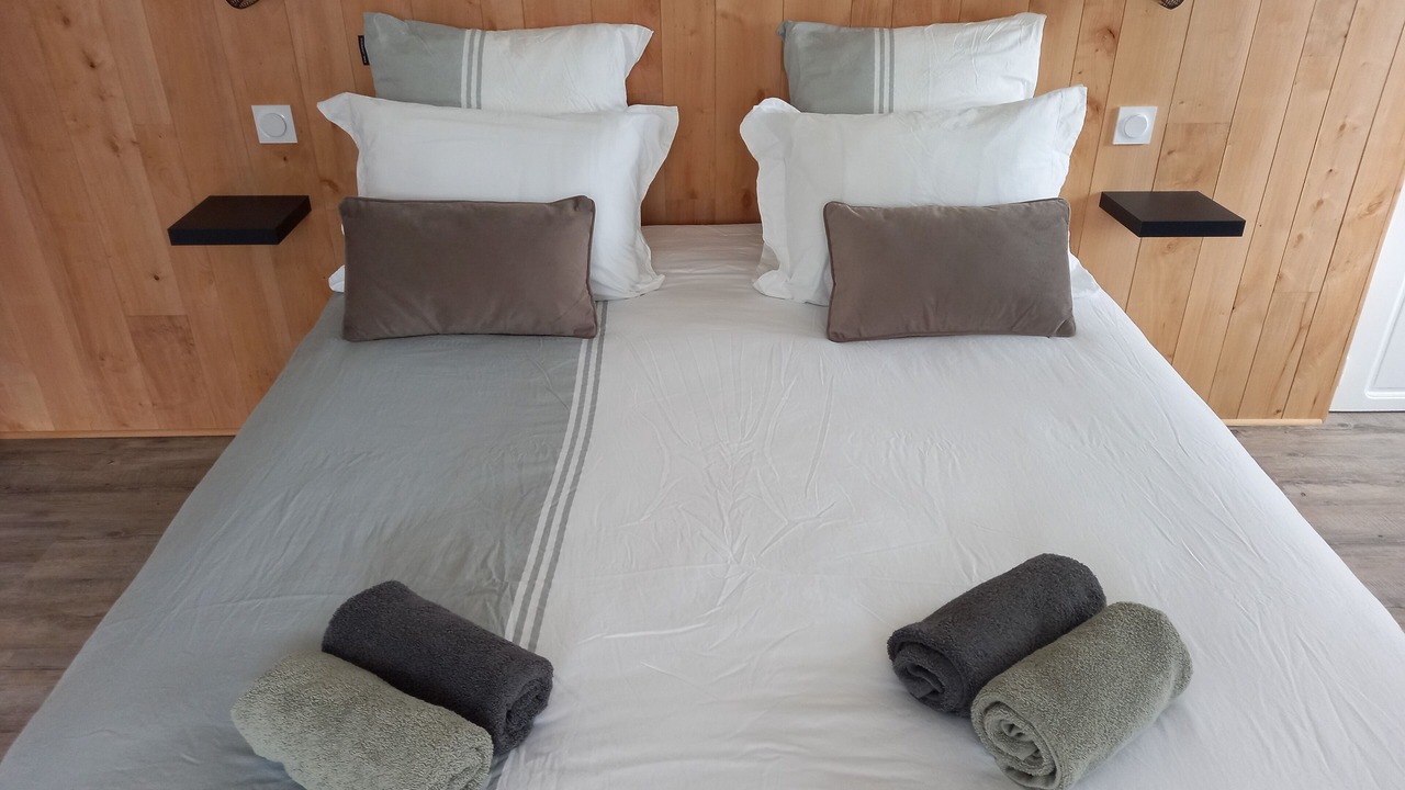 Photo of Bedroom in (le) Mesnil Hue