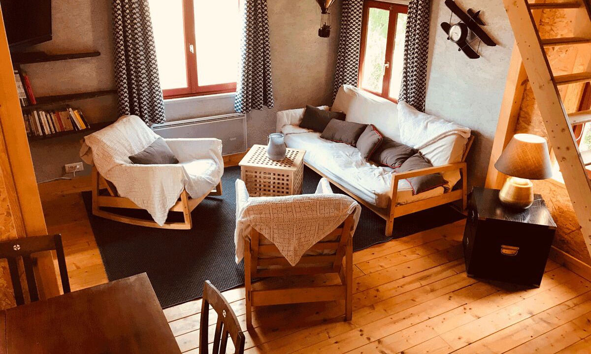 Photo of Livingroom in Moux-en-Morvan