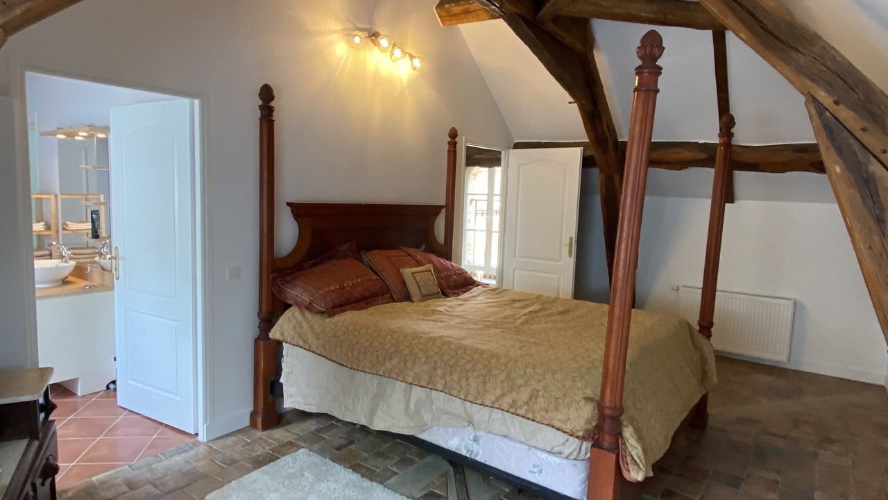Photo of Bedroom in Voulx