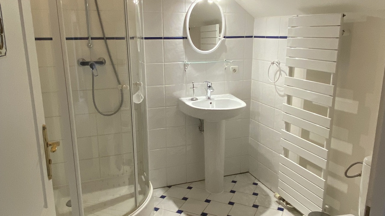 Photo of Bathroom in Voulx