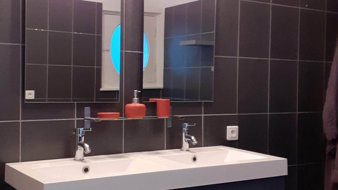 Photo of Bathroom in Henriville