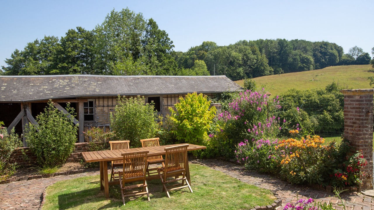 Photo of Outdoor in Saint-Ouen-le-Pin