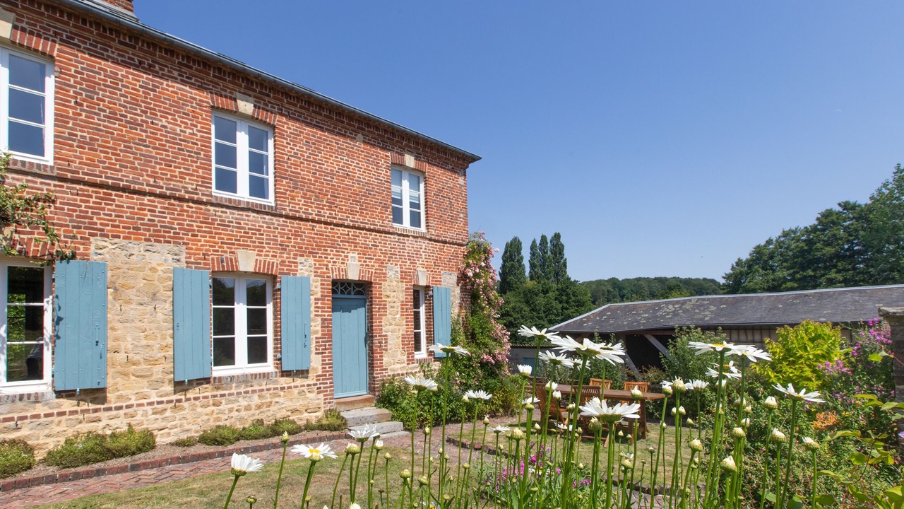 Photo of Outdoor in Saint-Ouen-le-Pin