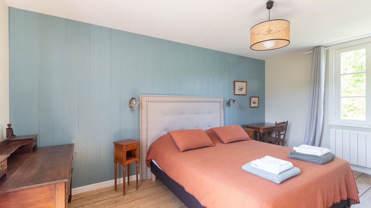 Photo of Bedroom in Saint-Ouen-le-Pin