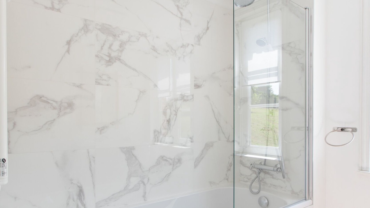 Photo of Bathroom in Saint-Ouen-le-Pin
