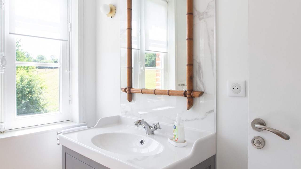 Photo of Bathroom in Saint-Ouen-le-Pin
