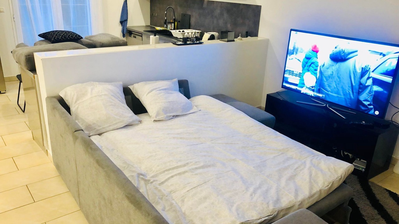 Photo of Bedroom in Saint-Aubin-sur-Yonne