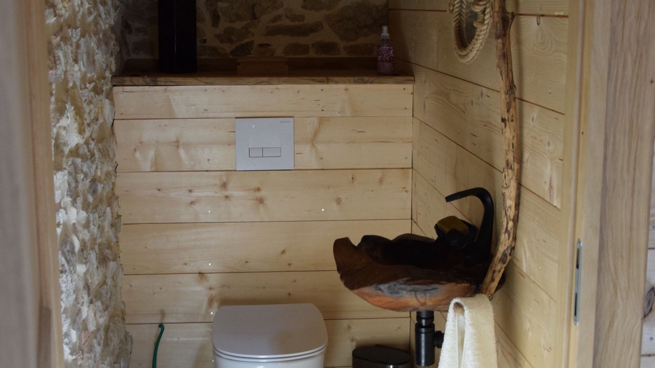 Photo of Bathroom in Cuiseaux
