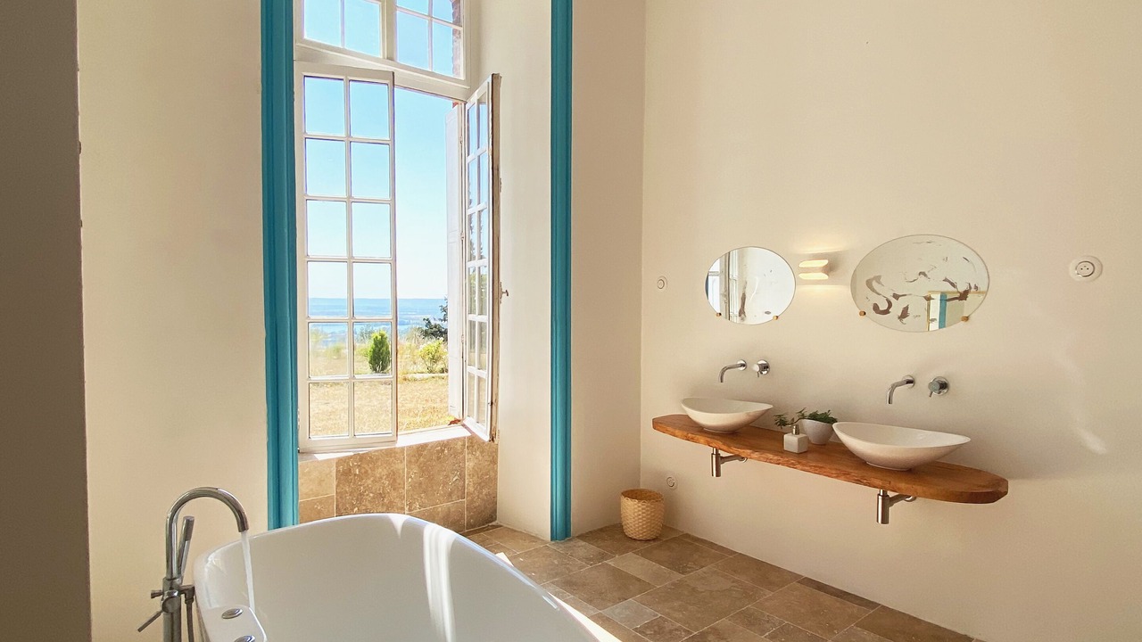 Photo of Bathroom in Romilly-sur-Andelle