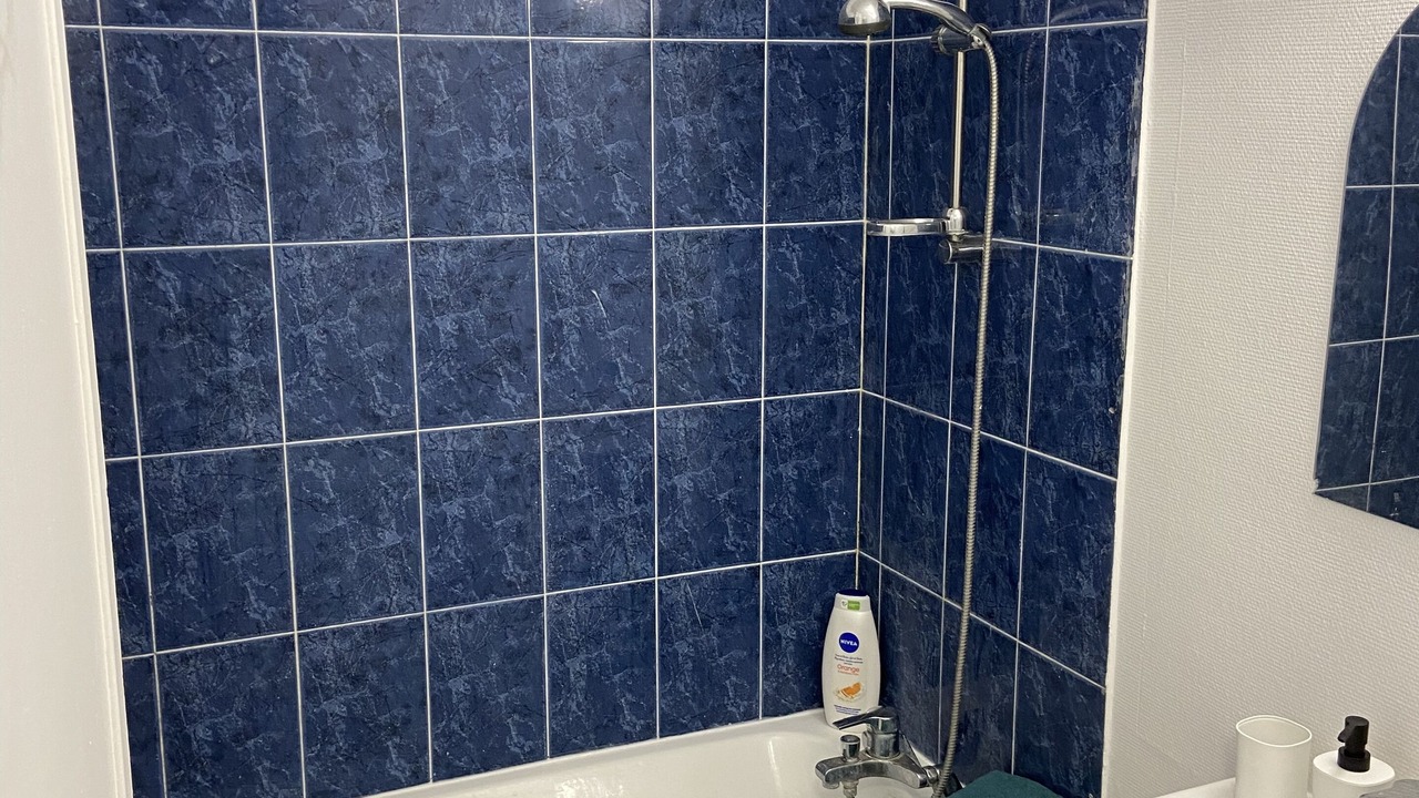 Photo of Bathroom in Ris Orangis