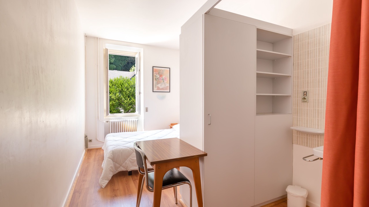 Photo of Bedroom in Lugny