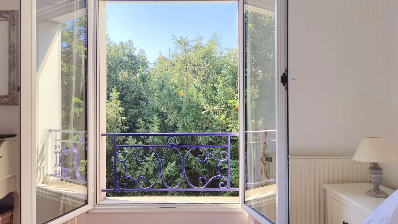 Photo of Bedroom in Le Chesnay
