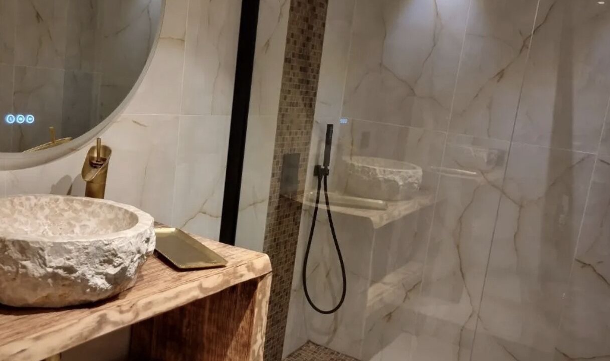 Photo of Bathroom in Beaurepaire