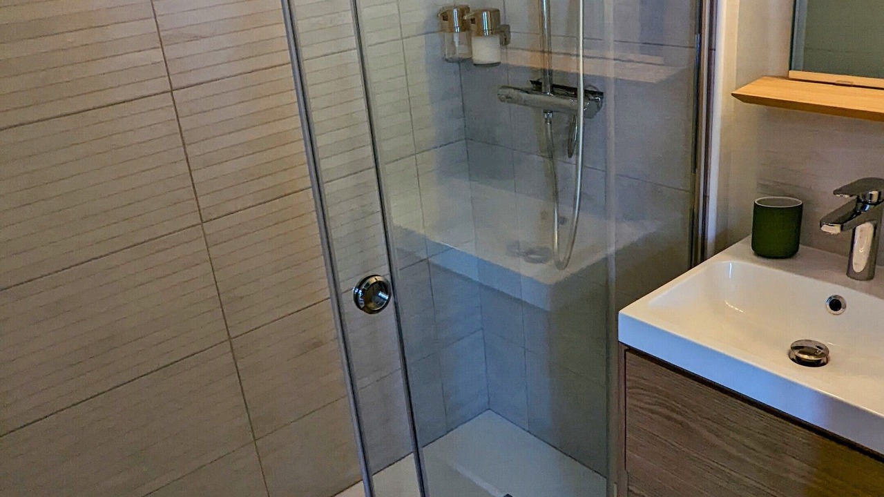 Photo of Bathroom in Dallon