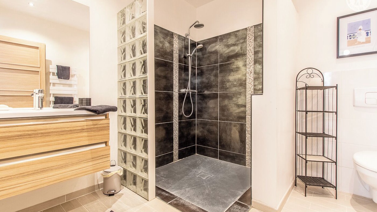 Photo of Bathroom in Solutre-Pouilly