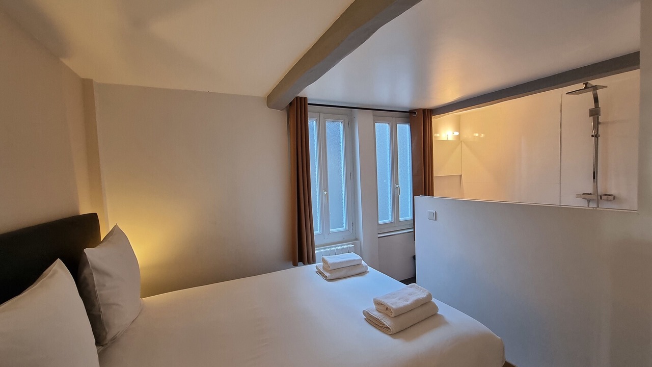 Photo of Bathroom in Enclos
